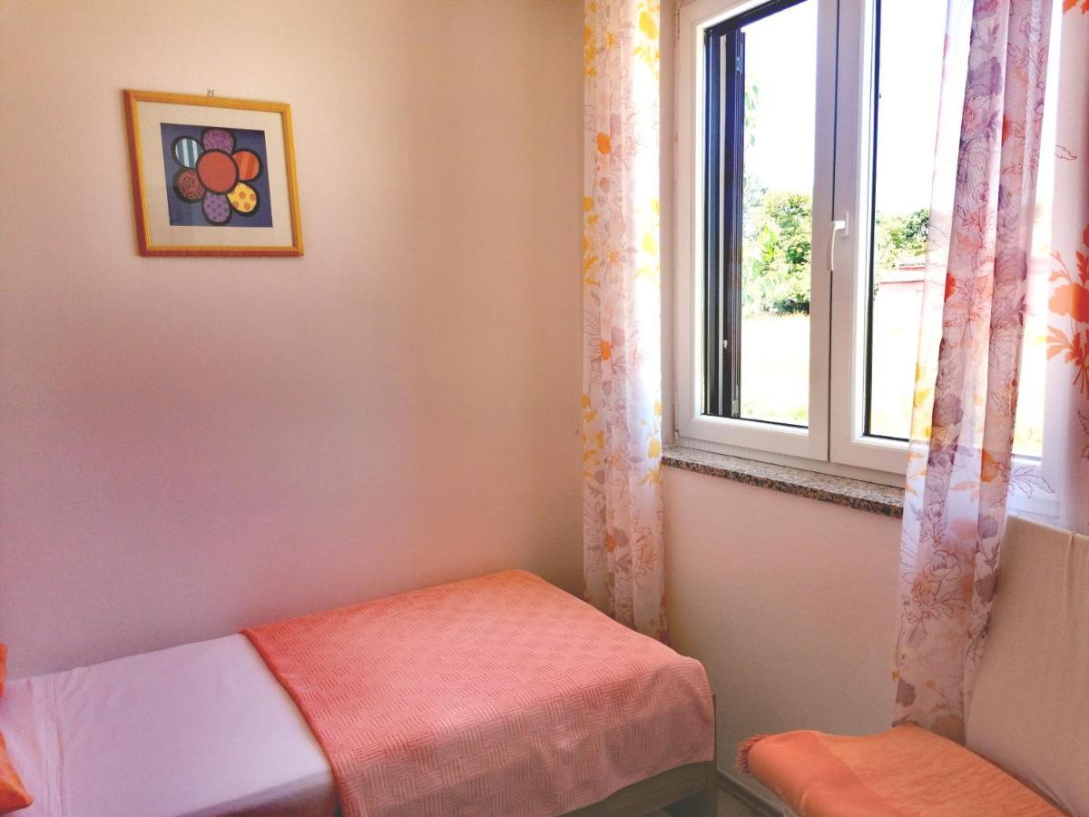 Cozy House With Pool Near Rovinj Apartment Kanfanar Bagian luar foto