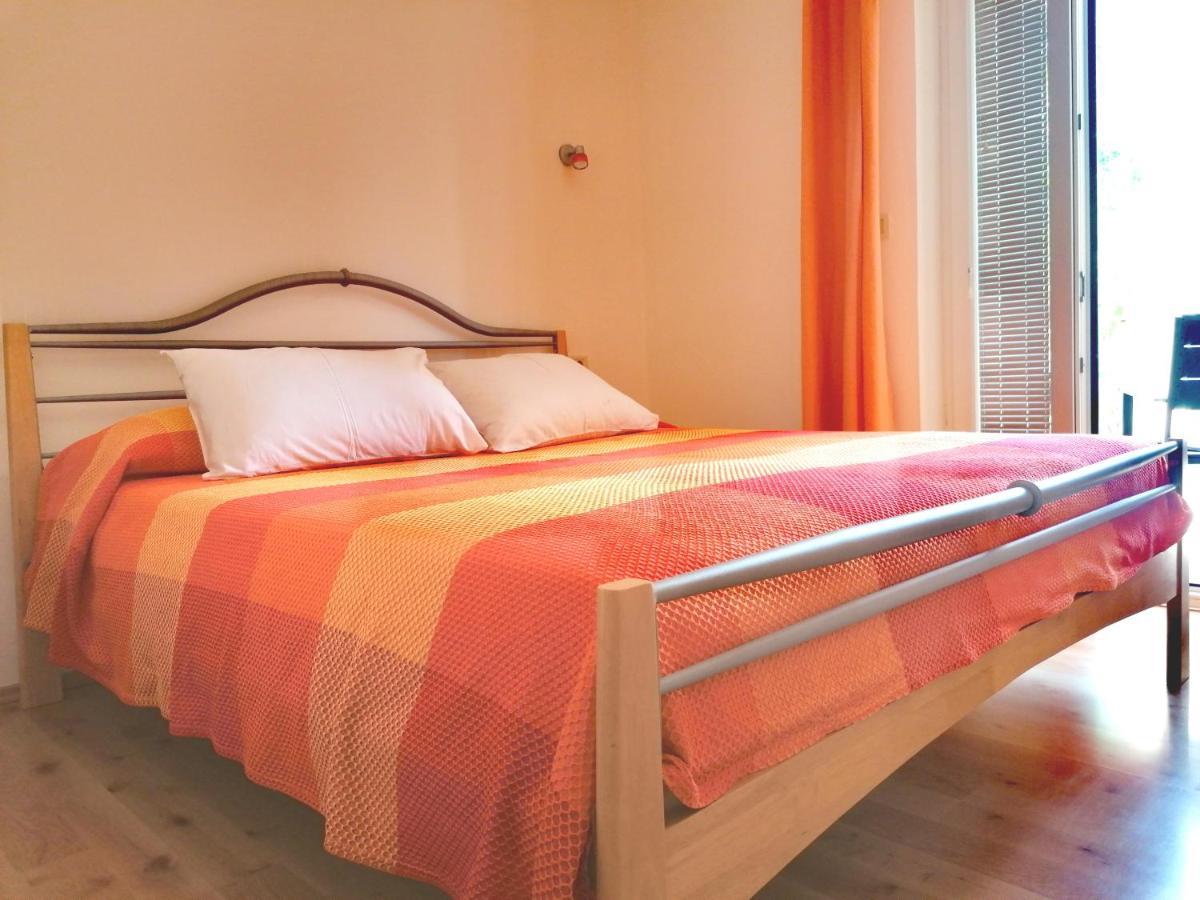 Cozy House With Pool Near Rovinj Apartment Kanfanar Bagian luar foto